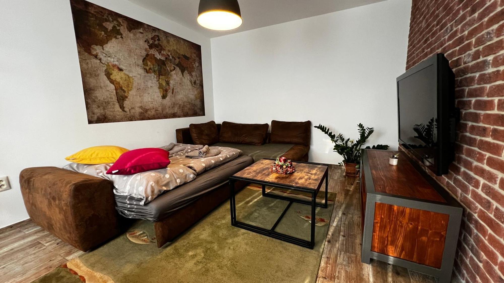 באנסקה ביסטריצה Industrial Apartment I 24Hr Self Check-In I Free Parking & Coffee מראה חיצוני תמונה