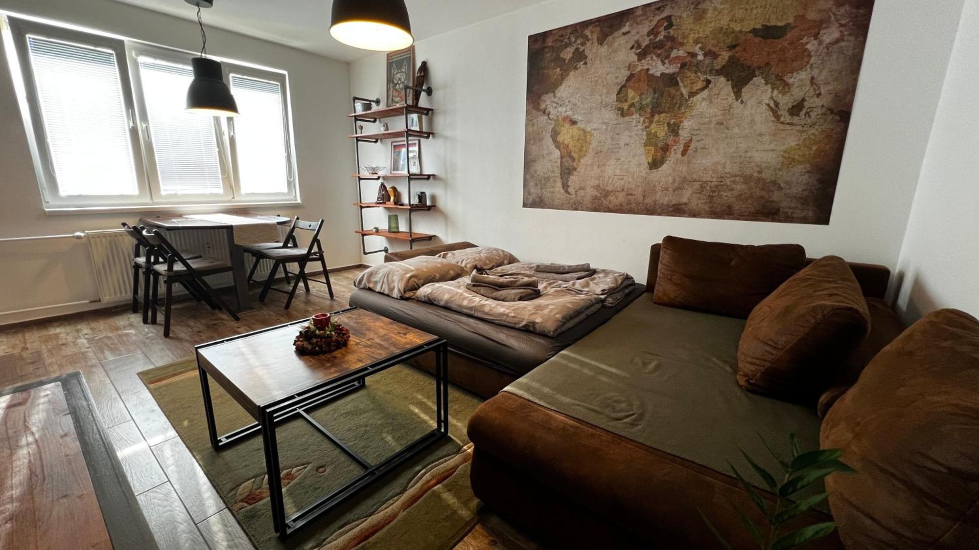 באנסקה ביסטריצה Industrial Apartment I 24Hr Self Check-In I Free Parking & Coffee מראה חיצוני תמונה
