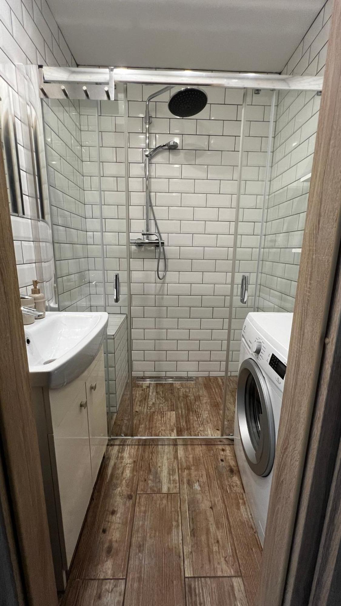 באנסקה ביסטריצה Industrial Apartment I 24Hr Self Check-In I Free Parking & Coffee מראה חיצוני תמונה